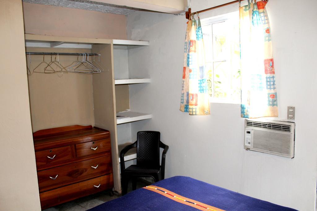 Ximenas Guest House San Salvador Buitenkant foto
