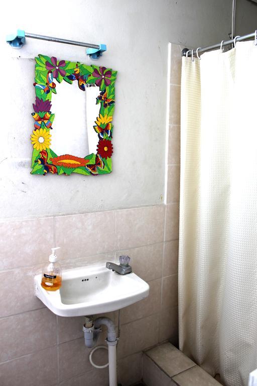 Ximenas Guest House San Salvador Buitenkant foto