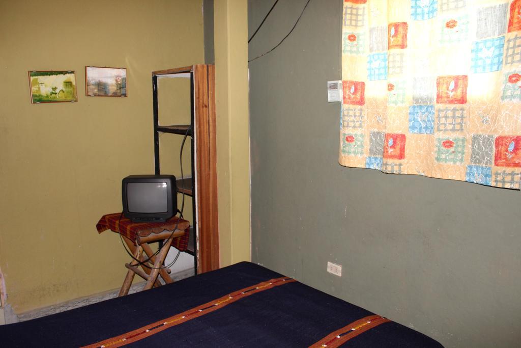 Ximenas Guest House San Salvador Buitenkant foto